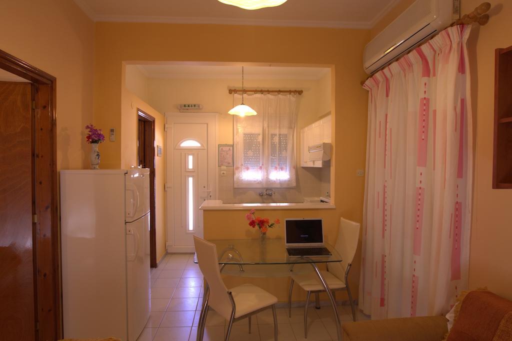 Angela Studios Karfás Kamer foto